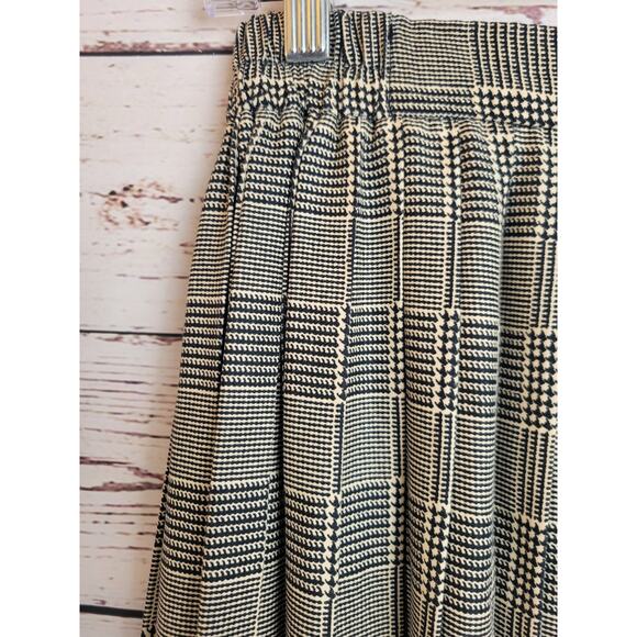 Vintage Sandra Ow-Wing N.R. 1 Tan Gold Plaid Pleated Casual Skirt Women's Size 8 - Picture 7 of 10